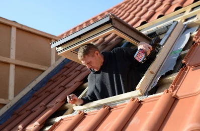 Pose de fenêtres de toit Velux à Labeyrie